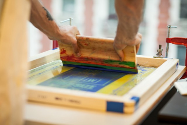 Screen  printing out focus picture
