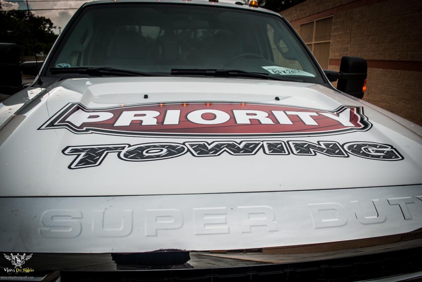 Priority Towing 450 Tow Truck Lettering Job at Vinyl De Signs (2 of 6)